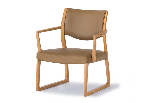 【在庫限り特価品】みのり-アームチェア NT色 1732