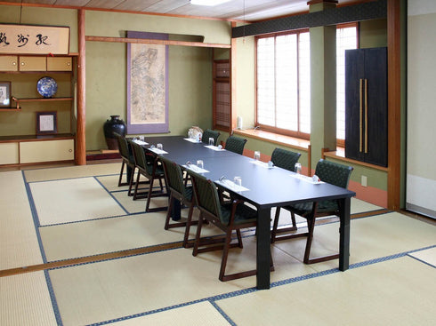 飛鳥スツールⅢ350 ゴールド