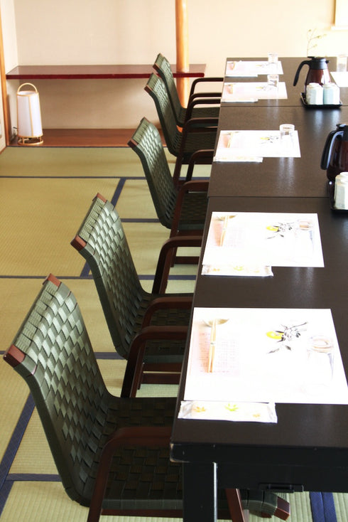 飛鳥スツールⅢ350 ゴールド